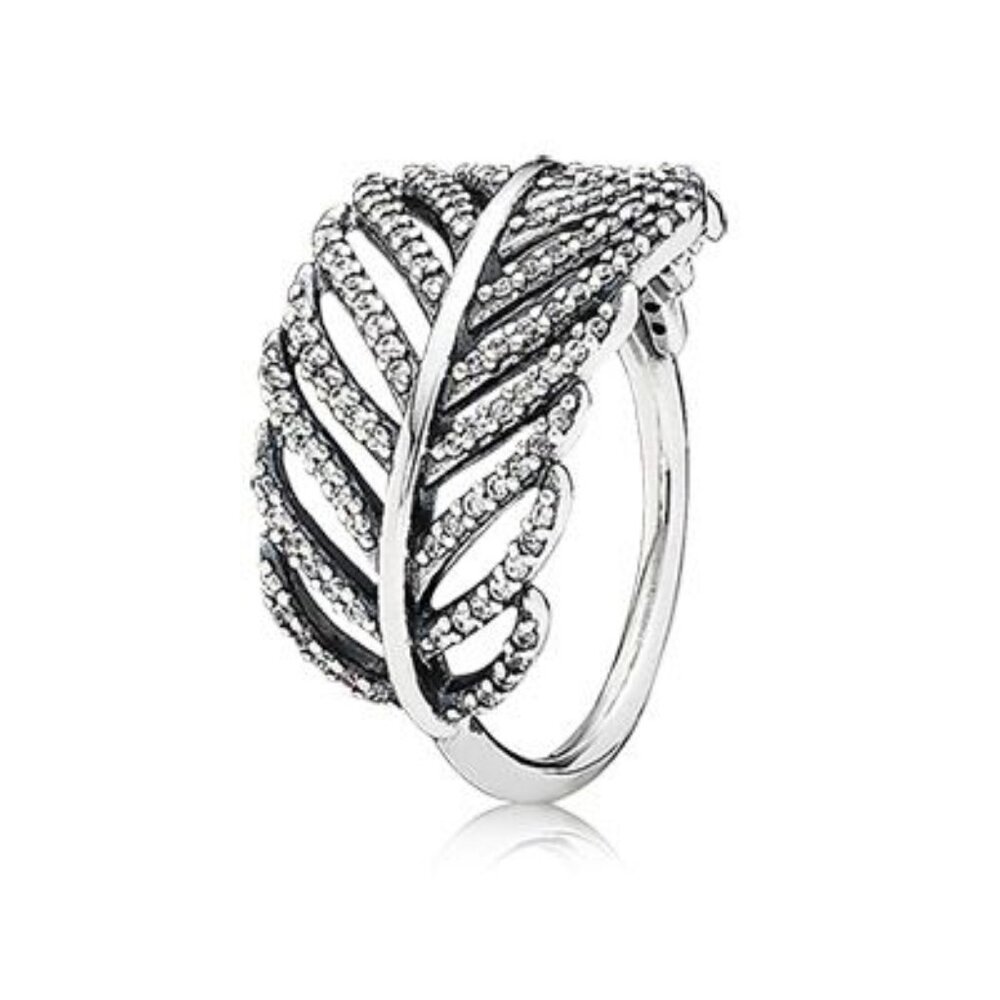 Pandora "Light as a Feather" Ring